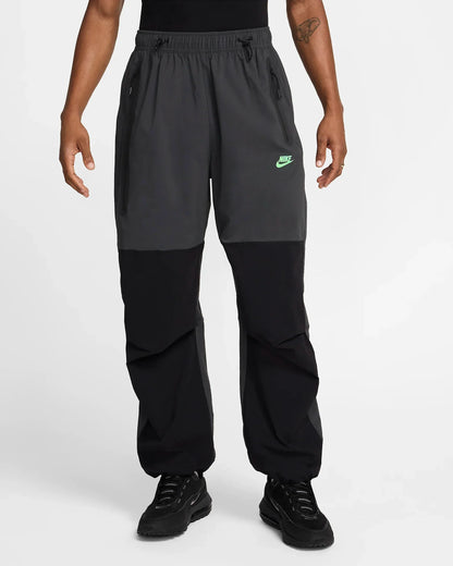 Tech Oversized Pants